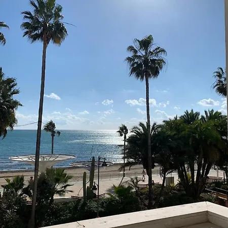 Beachfront Primera Linea De Playa En Casco Antiguo Estepona